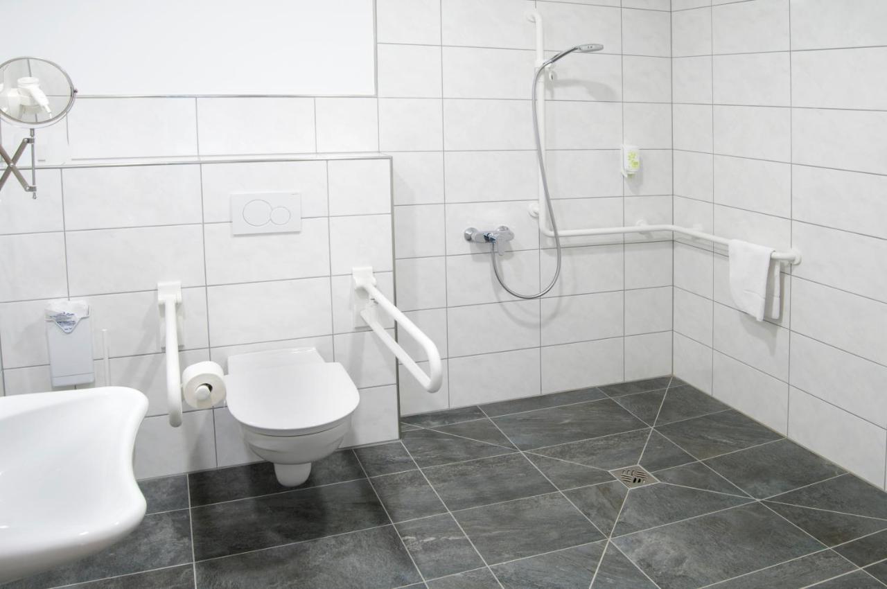 Hotel Hauer Bollendorf Bagian luar foto