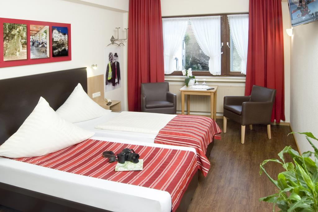 Hotel Hauer Bollendorf Bagian luar foto